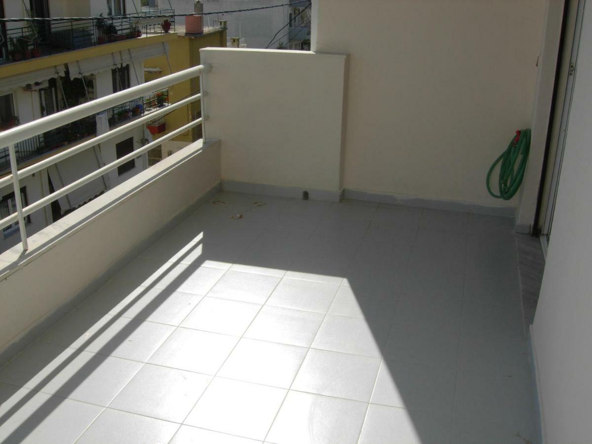 B1 Apt Mytilini Bagian luar foto